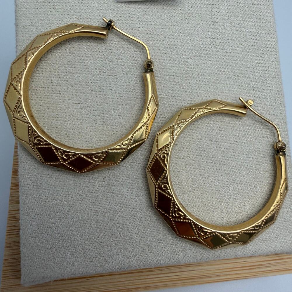 Vintage Carla 14K Yellow Gold Faceted Diamond-Cut Etched Hoop Earrings - 3.76g
